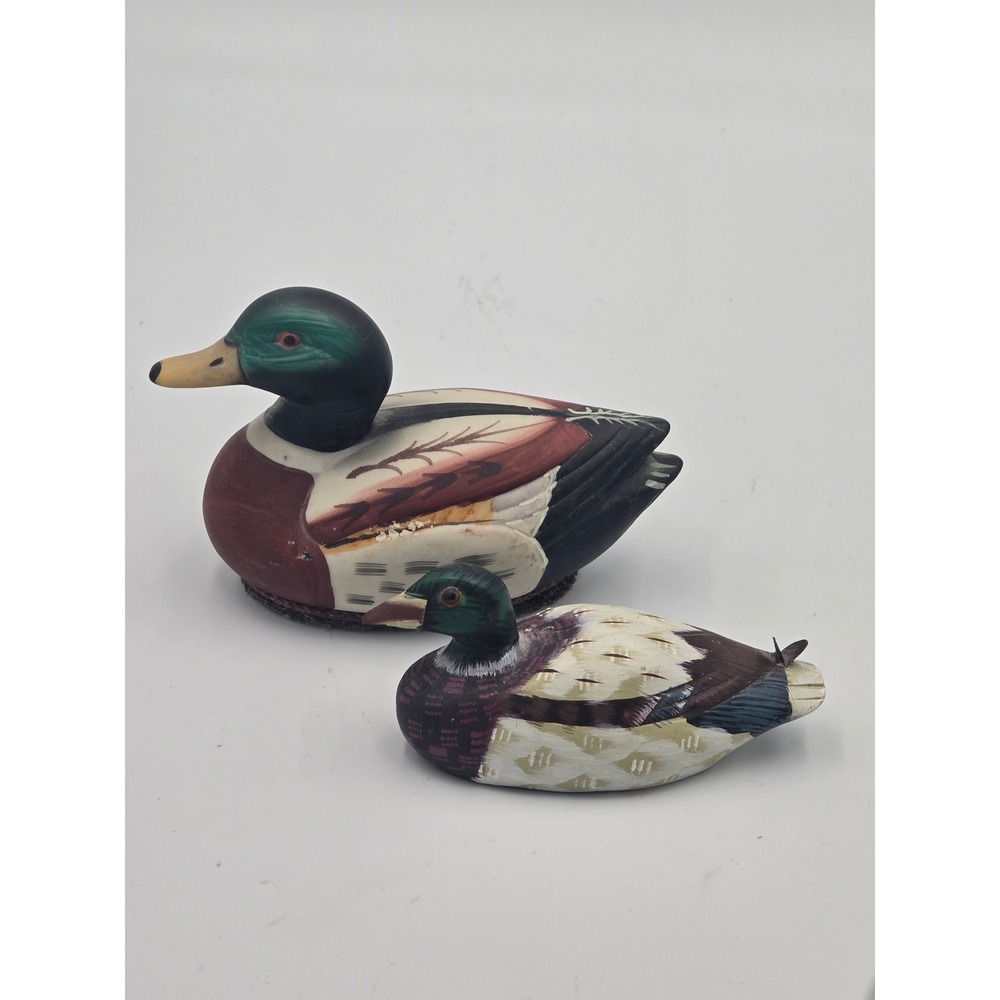 Vintage Style Hand Painted Resin Duck Decoy Figurines Mallard Set of 2